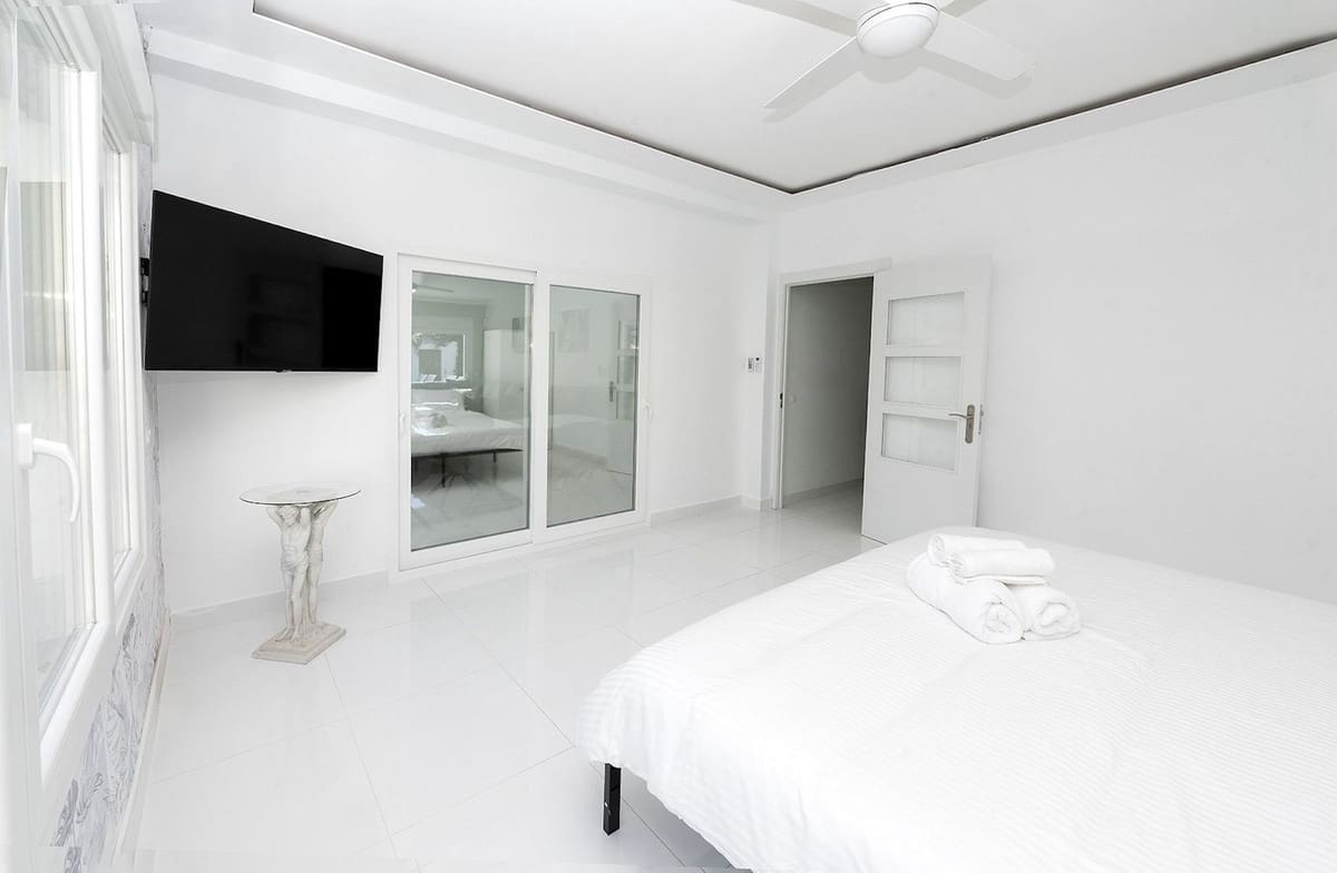 6 soveværelse Villa til salg i Benalmadena med swimmingpool garage - € 1.595.000 (Ref: 9705092)