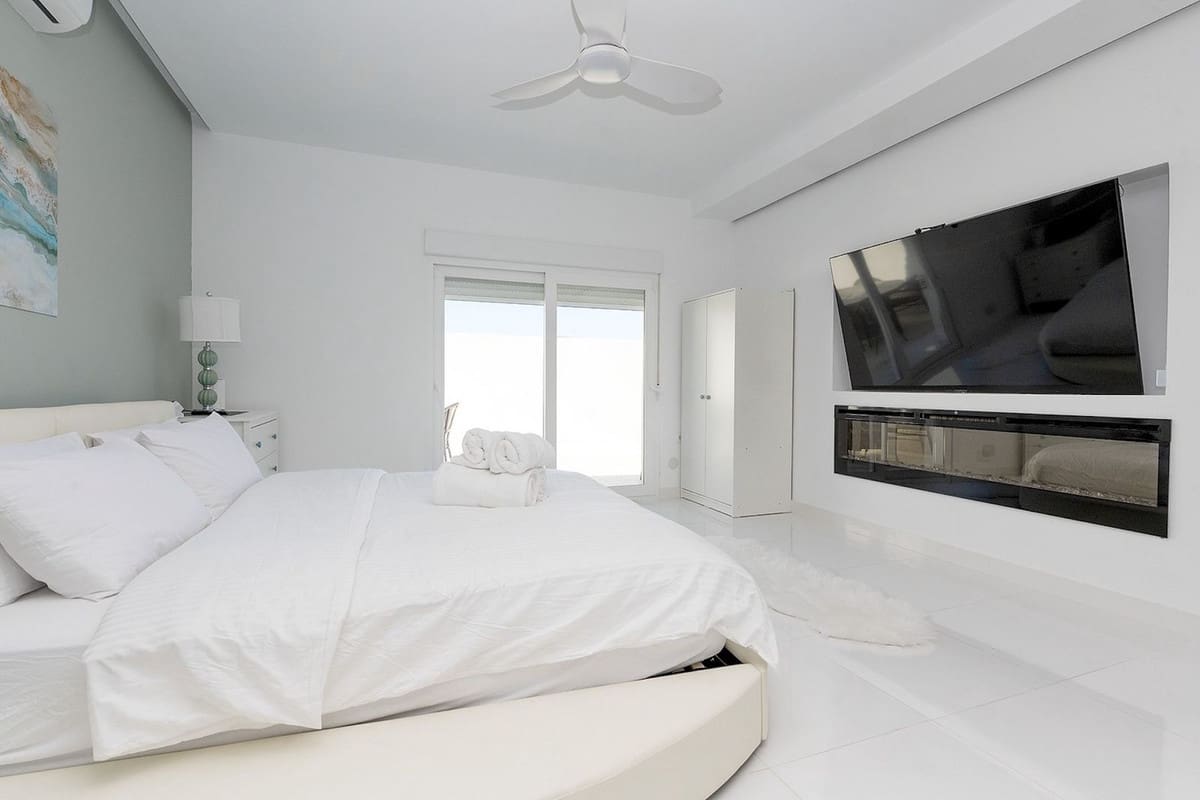 6 soveværelse Villa til salg i Benalmadena med swimmingpool garage - € 1.595.000 (Ref: 9705092)