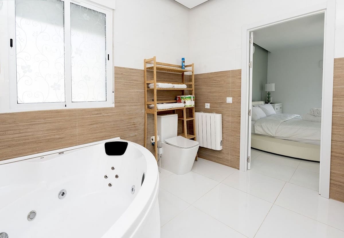 6 soveværelse Villa til salg i Benalmadena med swimmingpool garage - € 1.595.000 (Ref: 9705092)