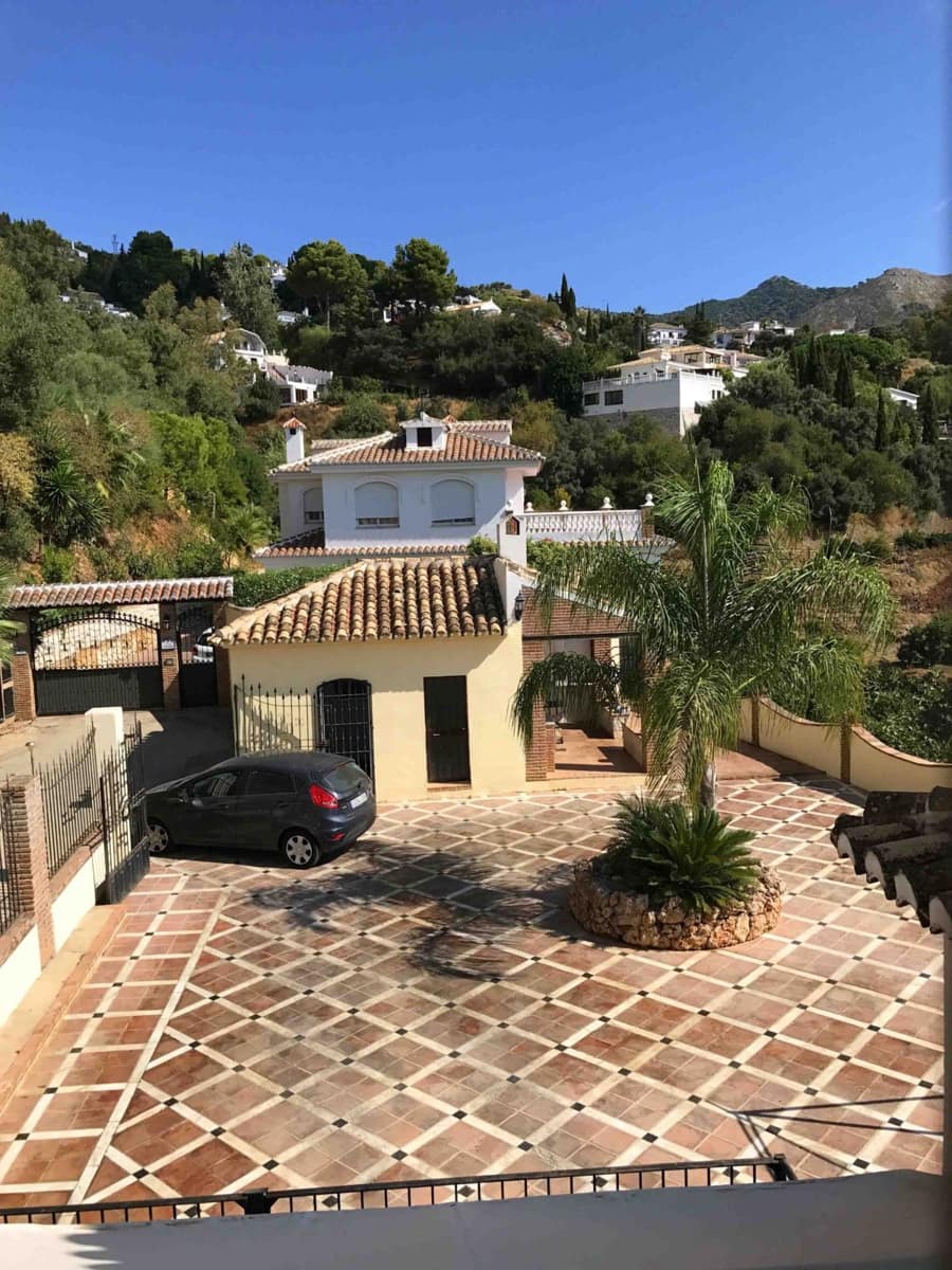 4 slaapkamer Villa te koop in Mijas - € 1.820.000 (Ref: 9705094)