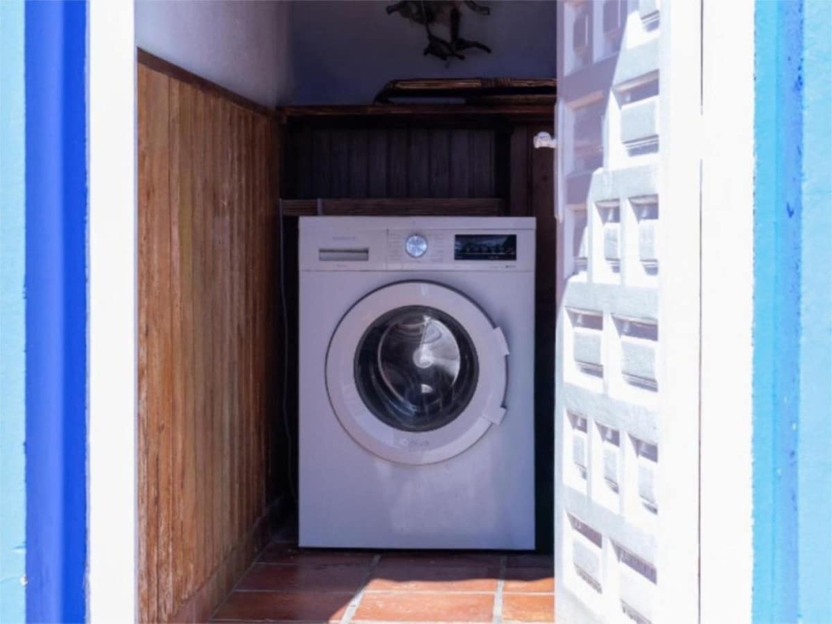 3 soveværelse Villa til salg i Marbella med swimmingpool garage - € 755.000 (Ref: 9705095)