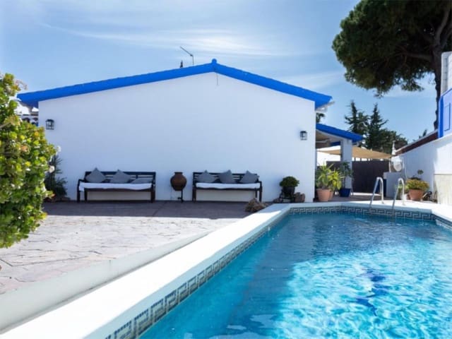 3 quarto Moradia para venda em Marbella com piscina garagem - 755 000 € (Ref: 9705095)