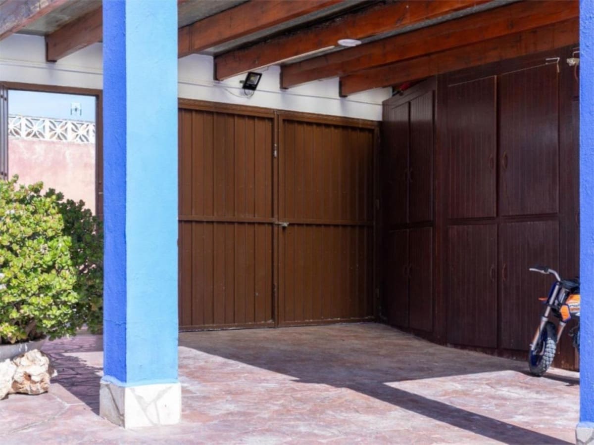 3 soveværelse Villa til salg i Marbella med swimmingpool garage - € 755.000 (Ref: 9705095)