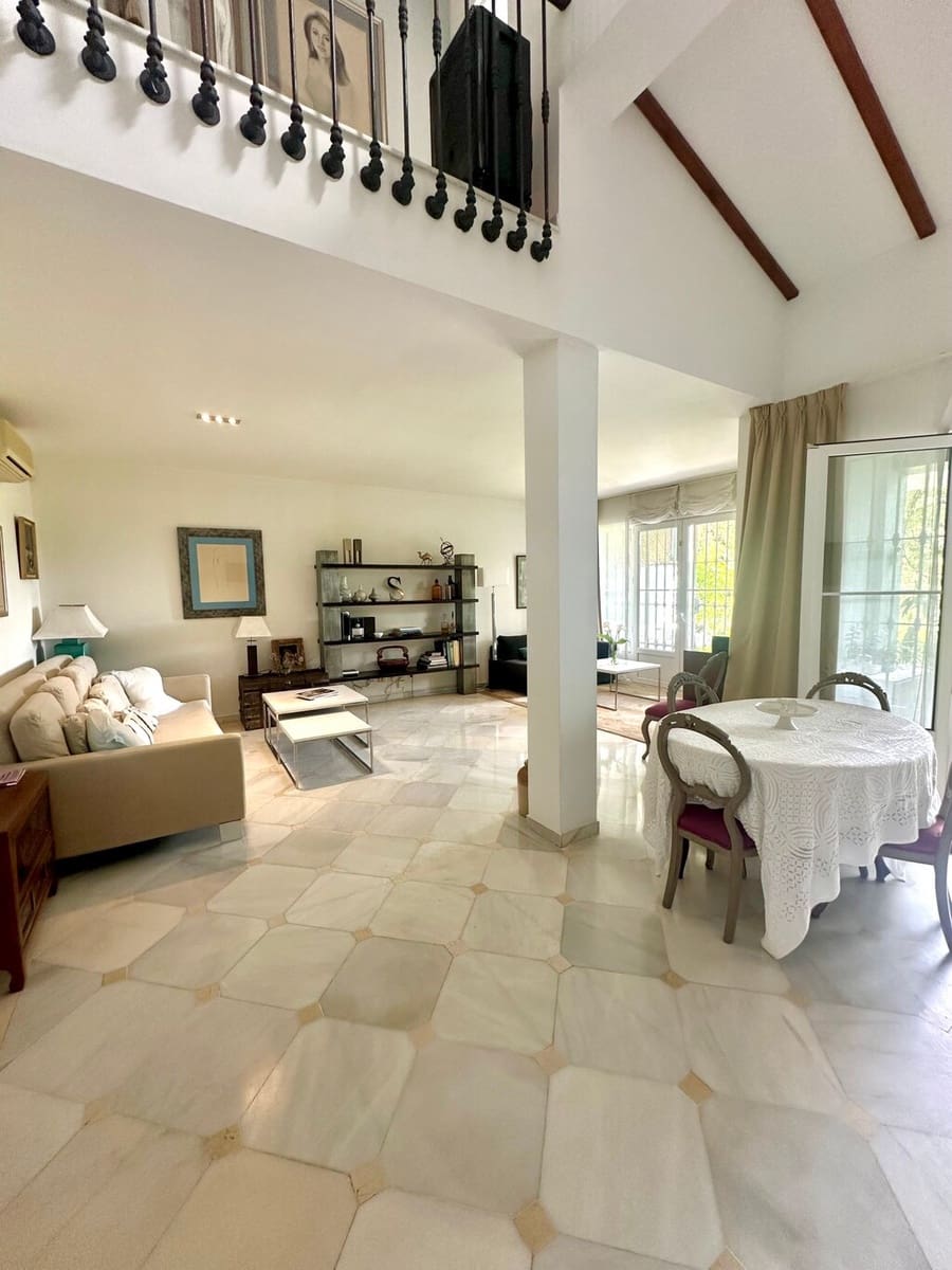 3 bedroom Villa for sale in Guadalmina - € 947,000 (Ref: 9705099)