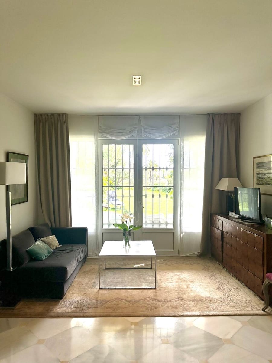 3 bedroom Villa for sale in Guadalmina - € 947,000 (Ref: 9705099)