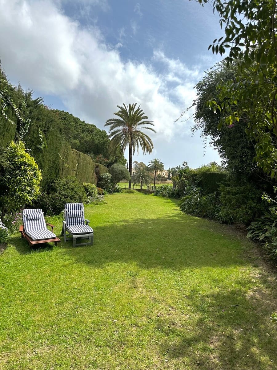 3 bedroom Villa for sale in Guadalmina - € 947,000 (Ref: 9705099)