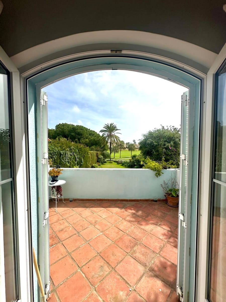 3 bedroom Villa for sale in Guadalmina - € 947,000 (Ref: 9705099)