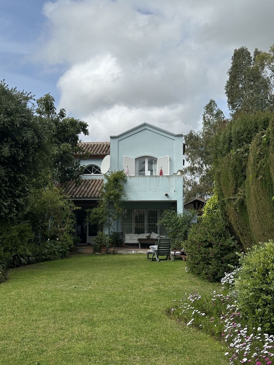 3 bedroom Villa for sale in Guadalmina - € 947,000 (Ref: 9705099)