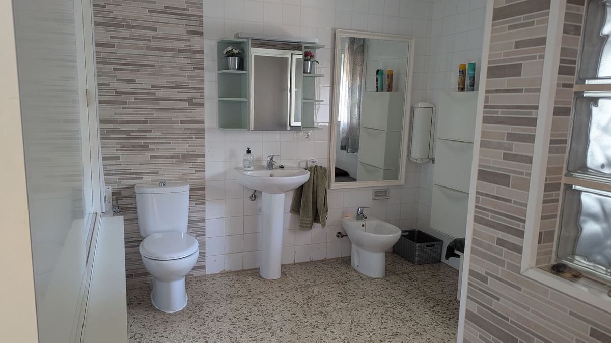 5 bedroom Villa for sale in Alhaurin de la Torre - € 724,990 (Ref: 9705102)