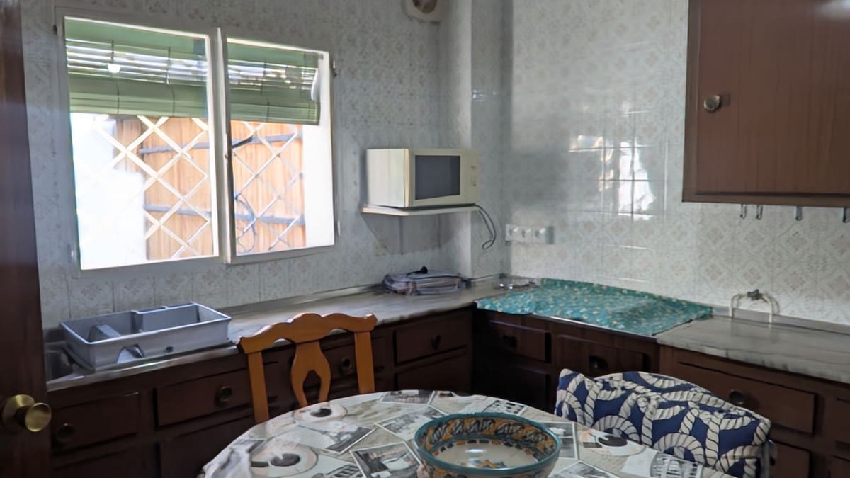 5 bedroom Villa for sale in Alhaurin de la Torre - € 724,990 (Ref: 9705102)