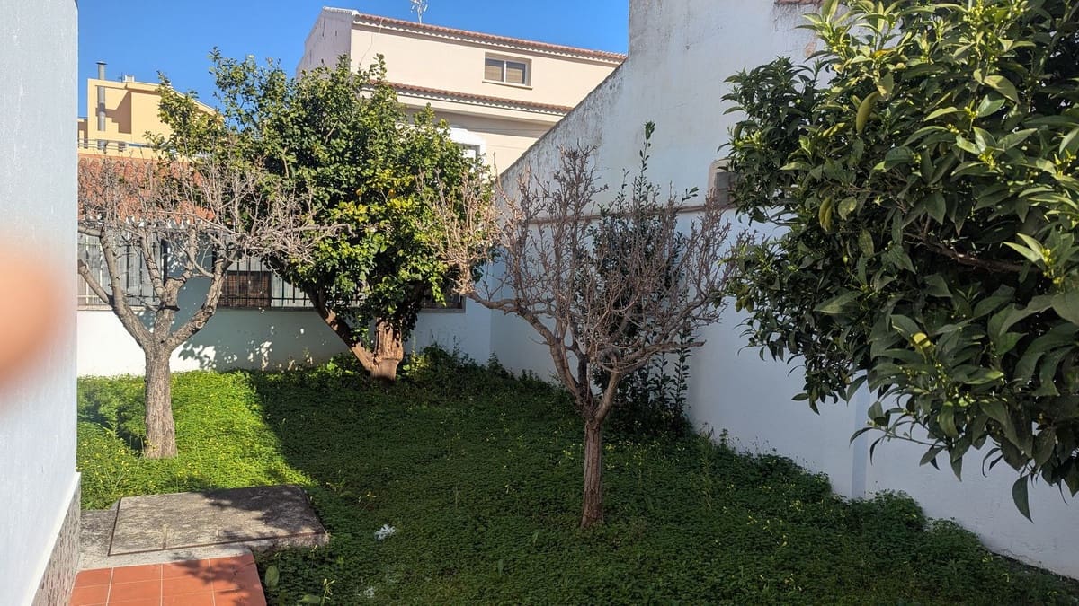 5 bedroom Villa for sale in Alhaurin de la Torre - € 724,990 (Ref: 9705102)