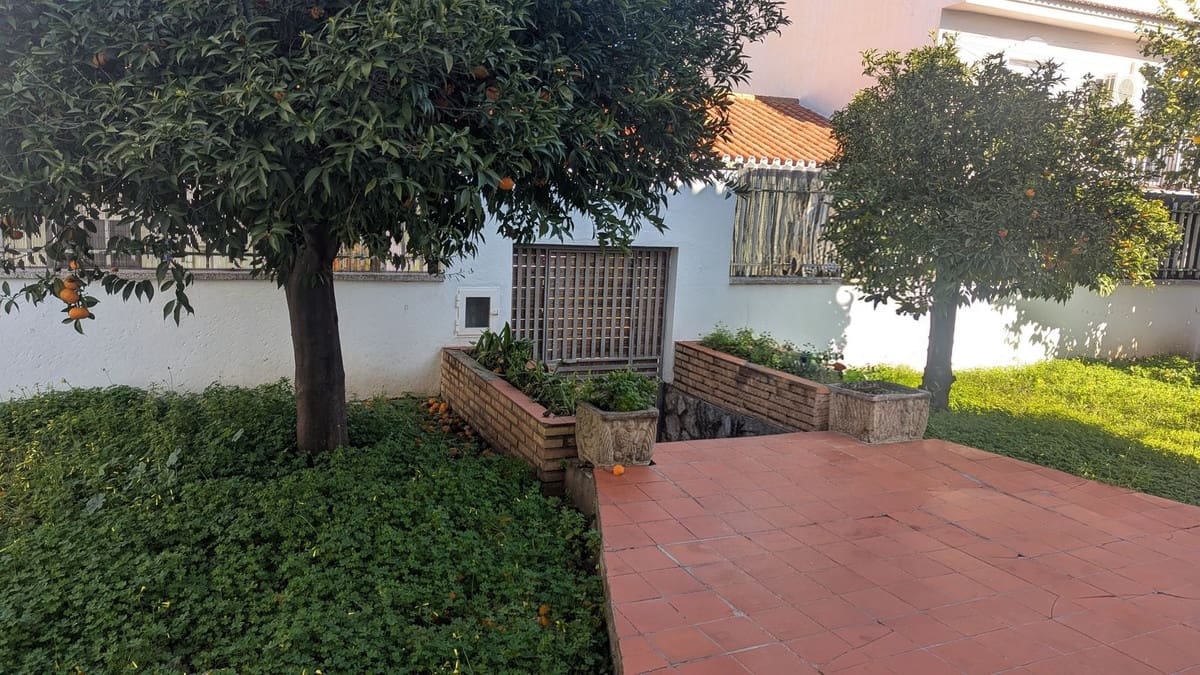 5 bedroom Villa for sale in Alhaurin de la Torre - € 724,990 (Ref: 9705102)