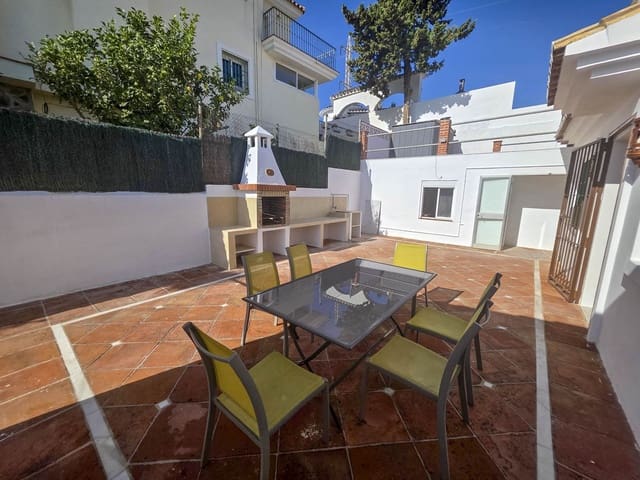3 camera da letto Villa in vendita in Centro, Estepona con piscina garage - 988.000 € (Rif: 9705103)