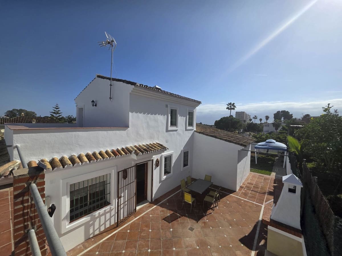 3 camera da letto Villa in vendita in Estepona con piscina garage - 988.000 € (Rif: 9705103)