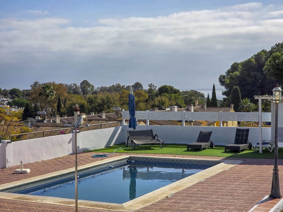 3 camera da letto Villa in vendita in Estepona con piscina garage - 988.000 € (Rif: 9705103)