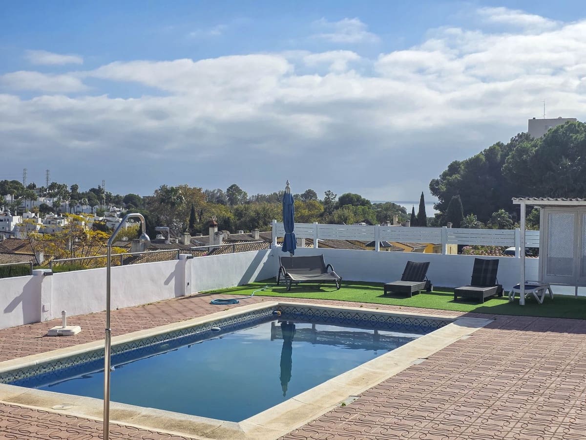 3 camera da letto Villa in vendita in Estepona con piscina garage - 988.000 € (Rif: 9705103)