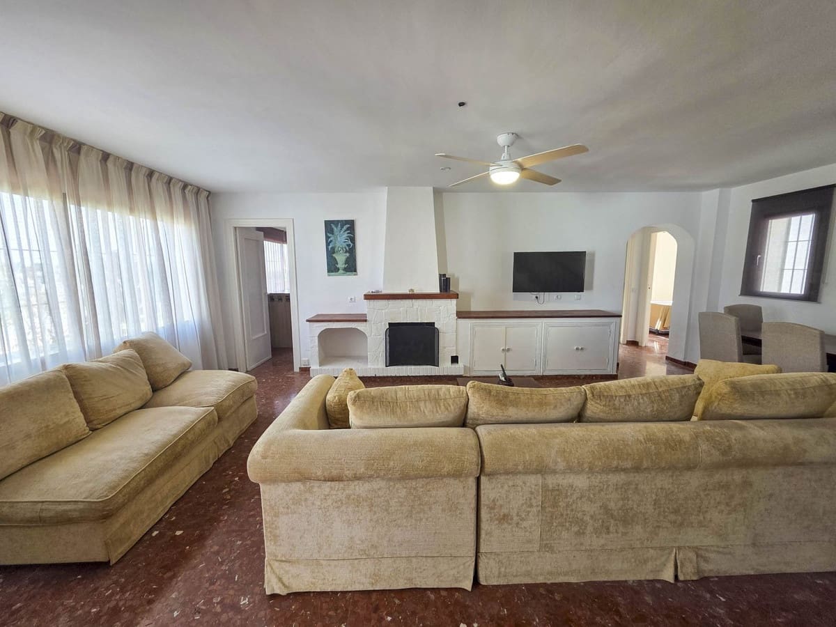 3 camera da letto Villa in vendita in Estepona con piscina garage - 988.000 € (Rif: 9705103)