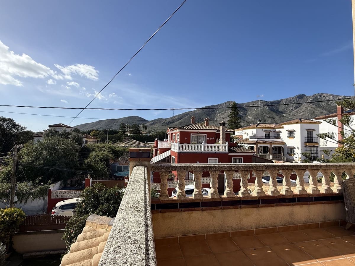 4 sovrum Villa till salu i Torremolinos med pool garage - 769 000 € (Ref: 9705105)