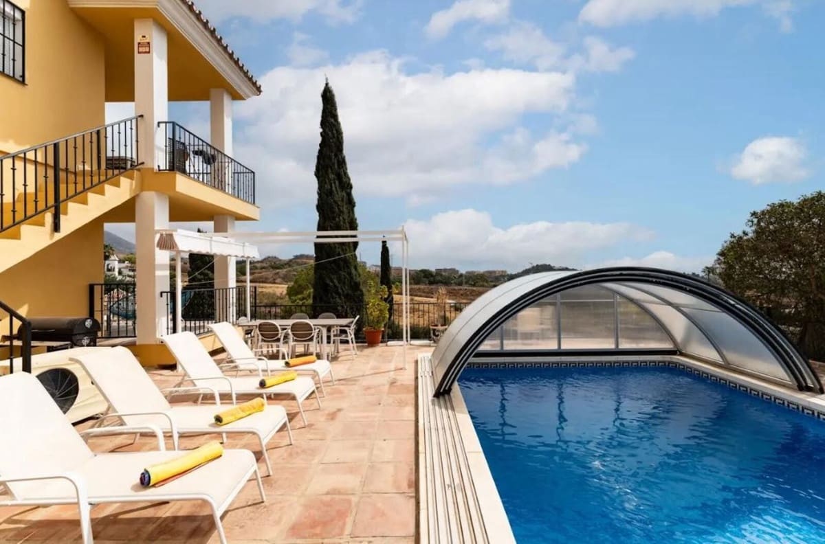 4 sovrum Villa till salu i Mijas Costa med pool garage - 880 000 € (Ref: 9705108)