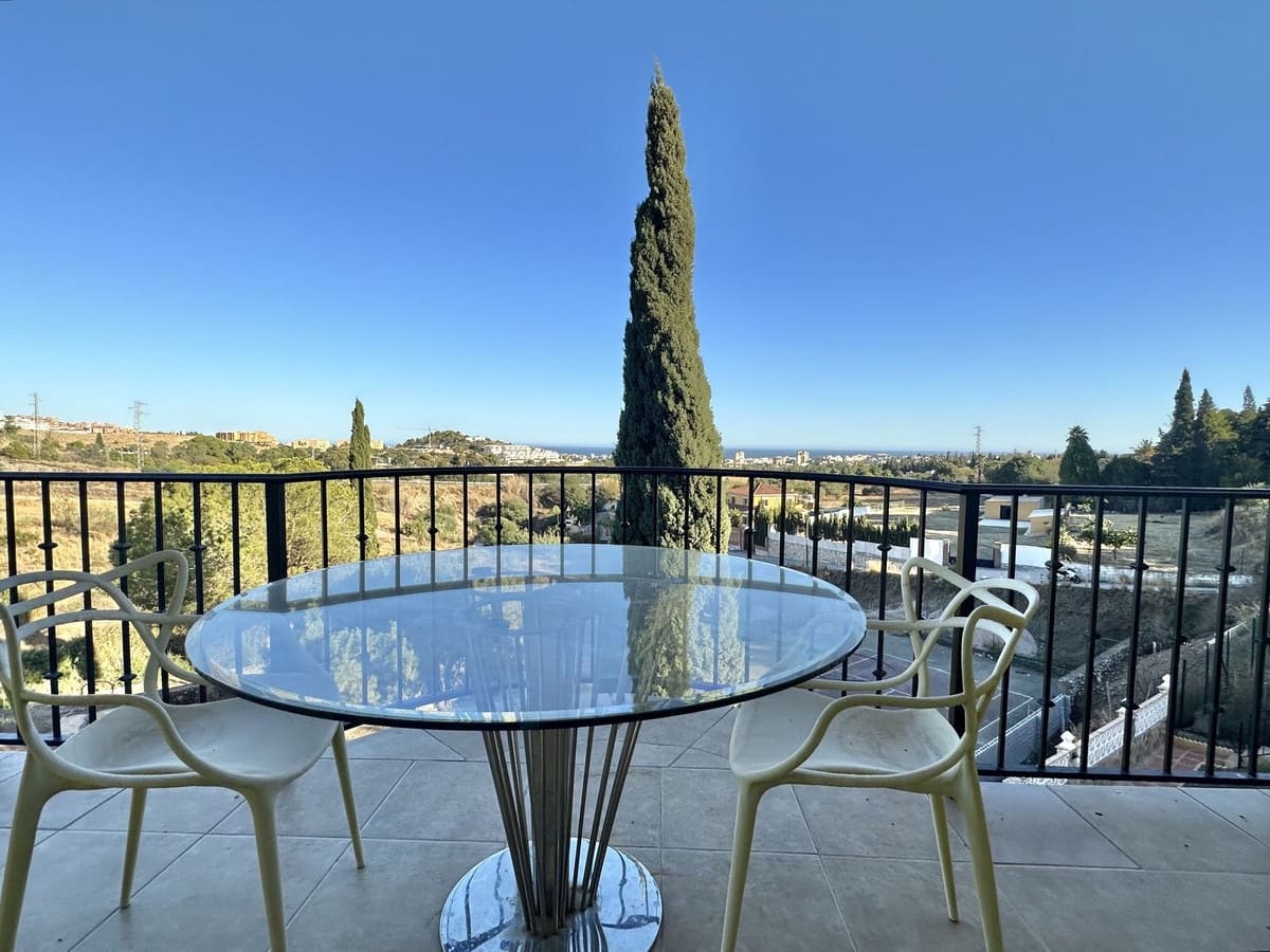 4 sovrum Villa till salu i Mijas Costa med pool garage - 880 000 € (Ref: 9705108)