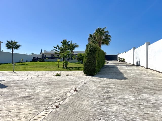 3 Zimmer Finca/Landgut zu verkaufen in Centro, Estepona mit Pool - 1.150.000 € (Ref: 9705109)