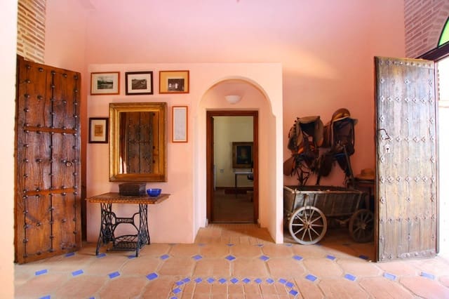 9 soveværelse Finca/Landehus til salg i Gaucín - € 1.550.000 (Ref: 9705111)