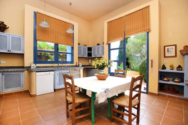 9 soveværelse Finca/Landehus til salg i Gaucín - € 1.550.000 (Ref: 9705111)