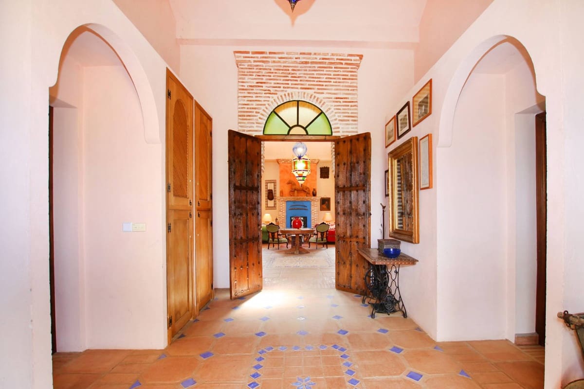 9 soveværelse Finca/Landehus til salg i Gaucin - € 1.550.000 (Ref: 9705111)