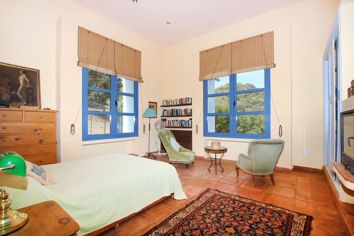 9 soveværelse Finca/Landehus til salg i Gaucin - € 1.550.000 (Ref: 9705111)