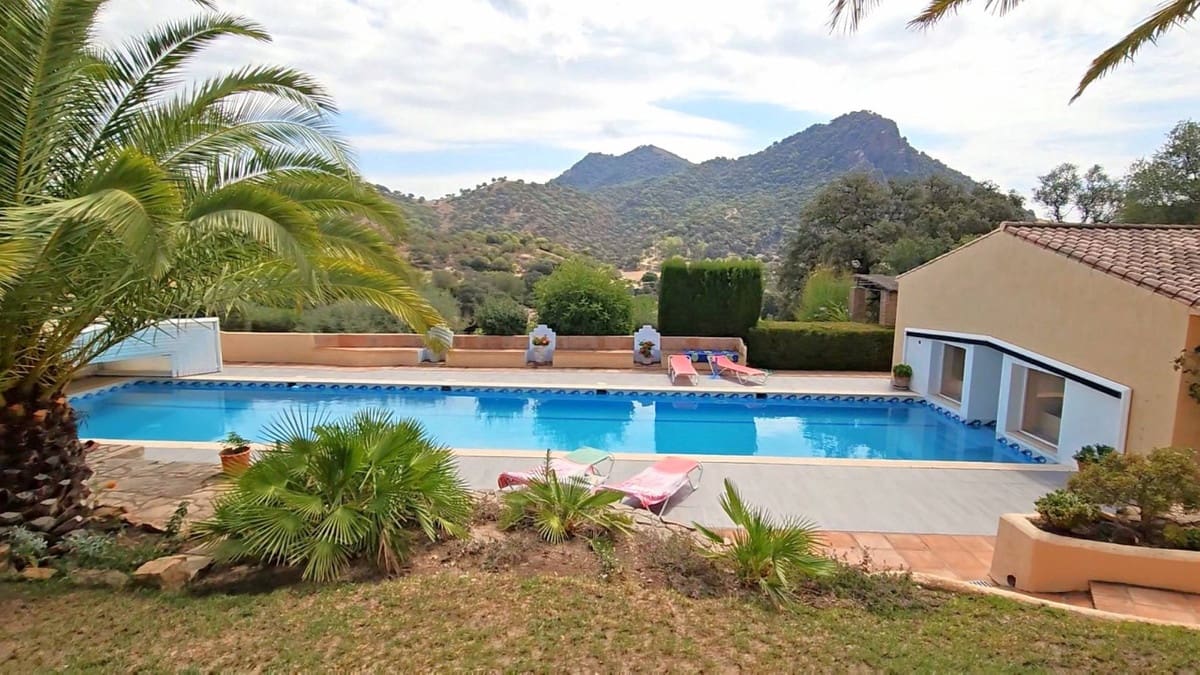 9 soveværelse Finca/Landehus til salg i Gaucin - € 1.550.000 (Ref: 9705111)