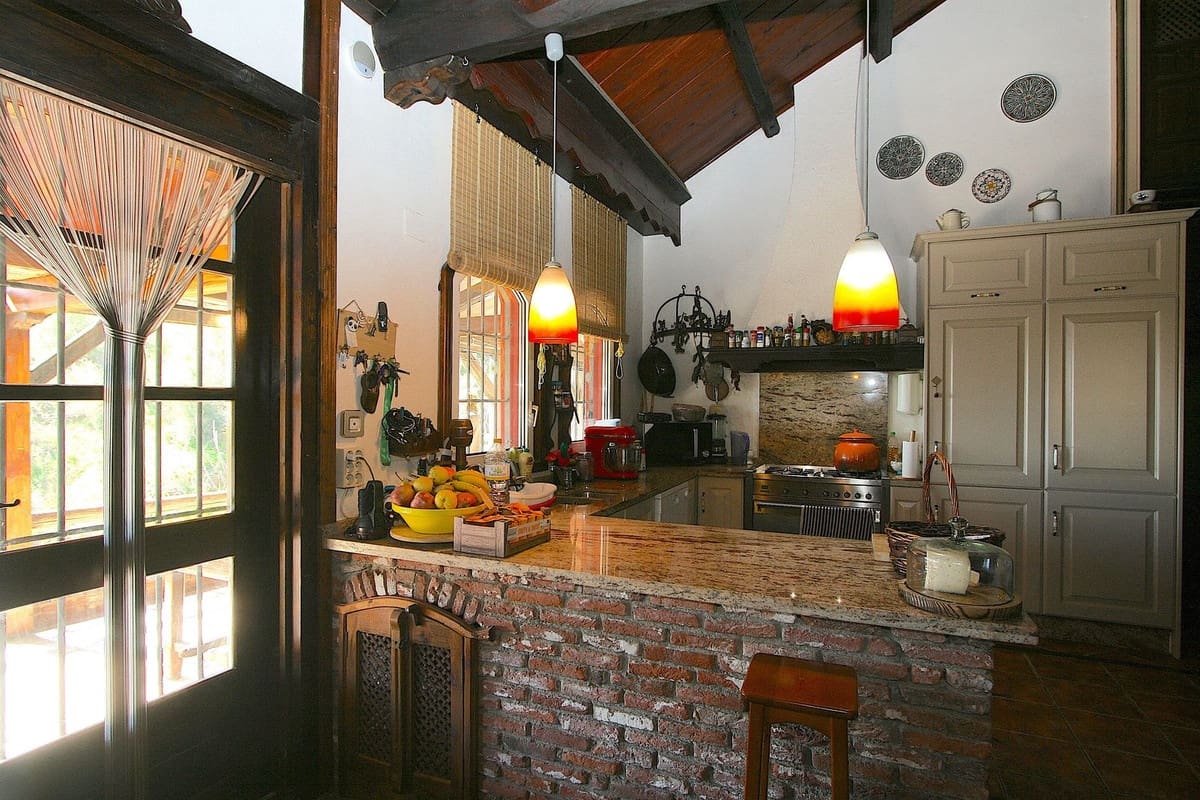 8 sypialnia Finka/Dom wiejski na sprzedaż w Mijas z basenem garażem - 1 590 000 € (Ref: 9705115)