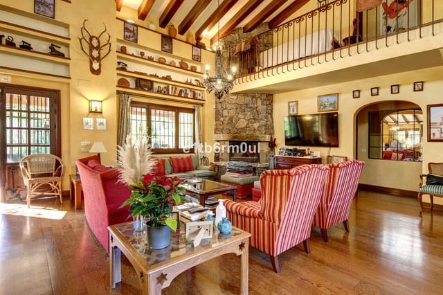 5 chambre Finca/Maison de Campagne à vendre à Ojen avec piscine - 1 500 000 € (Ref: 9705116)