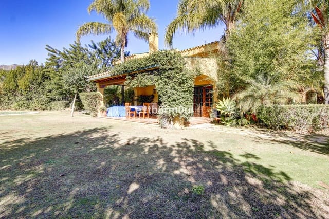 5 chambre Finca/Maison de Campagne à vendre à Ojen avec piscine - 1 500 000 € (Ref: 9705116)