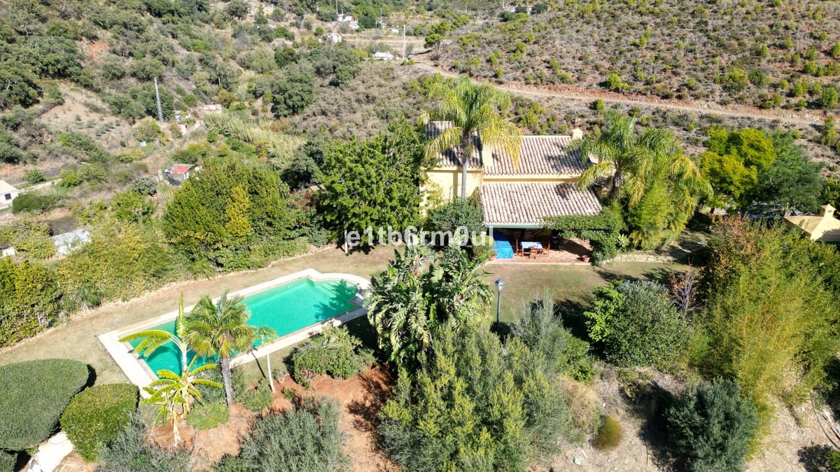 5 bedroom Finca/Country House for sale in Ojen with pool - € 1,500,000 (Ref: 9705116)