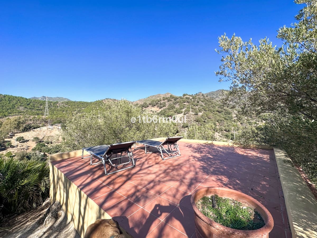 5 bedroom Finca/Country House for sale in Ojen with pool - € 1,500,000 (Ref: 9705116)