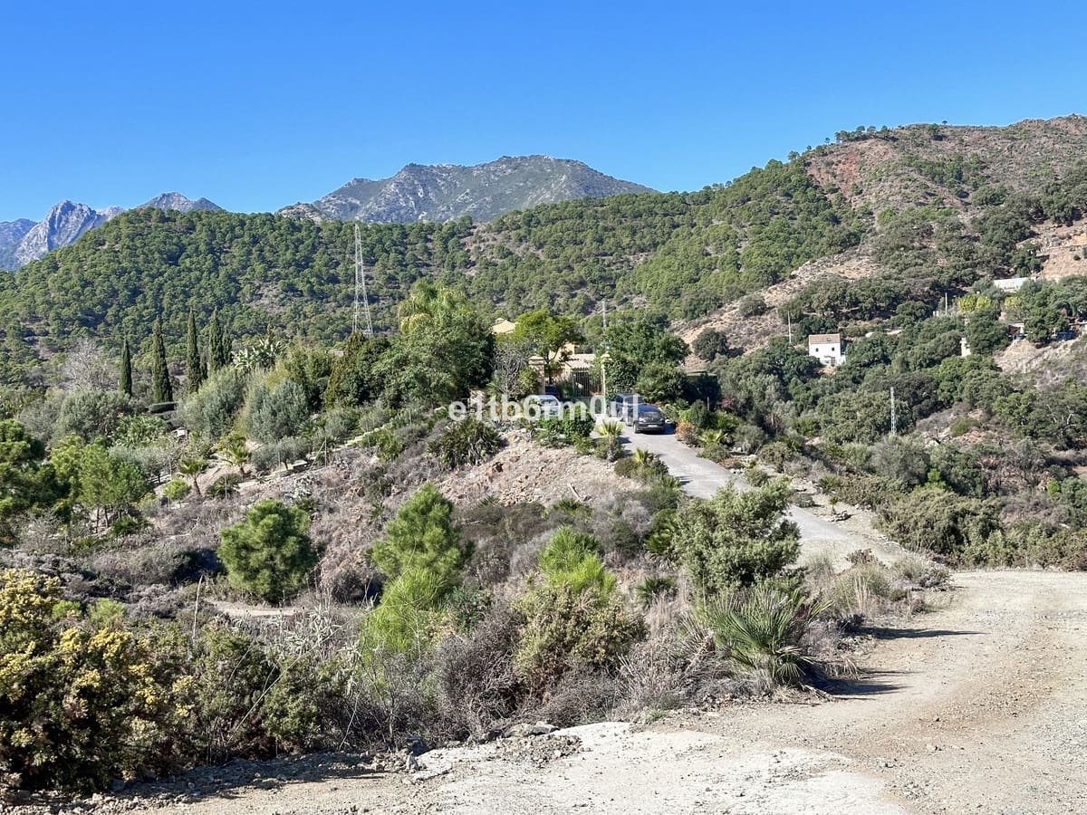 5 bedroom Finca/Country House for sale in Ojen with pool - € 1,500,000 (Ref: 9705116)