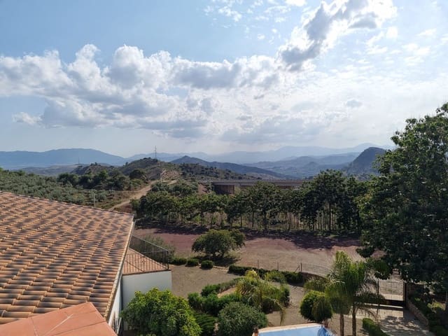 15 Zimmer Finca/Landgut zu verkaufen in Centro Historico, Málaga Stadt - 1.880.000 € (Ref: 9705117)