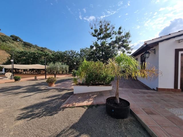 15 Zimmer Finca/Landgut zu verkaufen in Centro Historico, Málaga Stadt - 1.880.000 € (Ref: 9705117)
