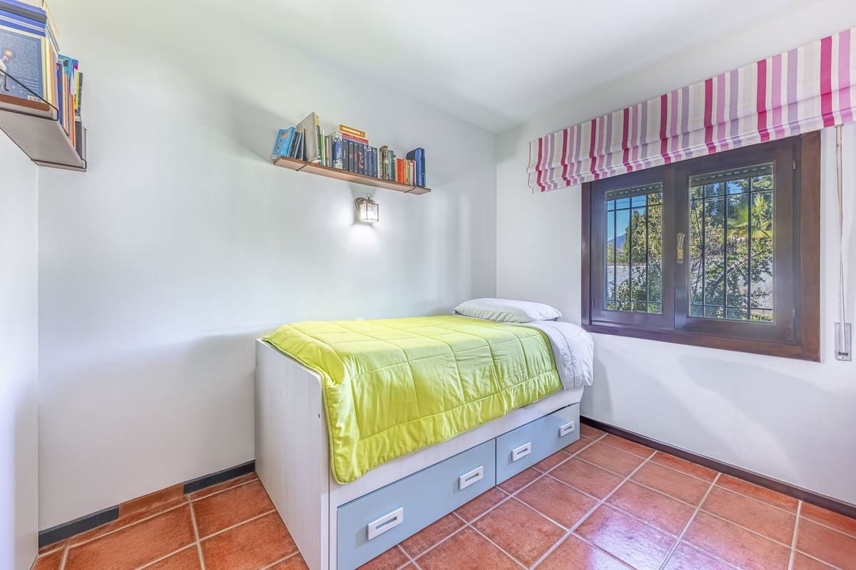 3 camera da letto Villa in vendita in Guadalmina con garage - 1.700.000 € (Rif: 9712122)