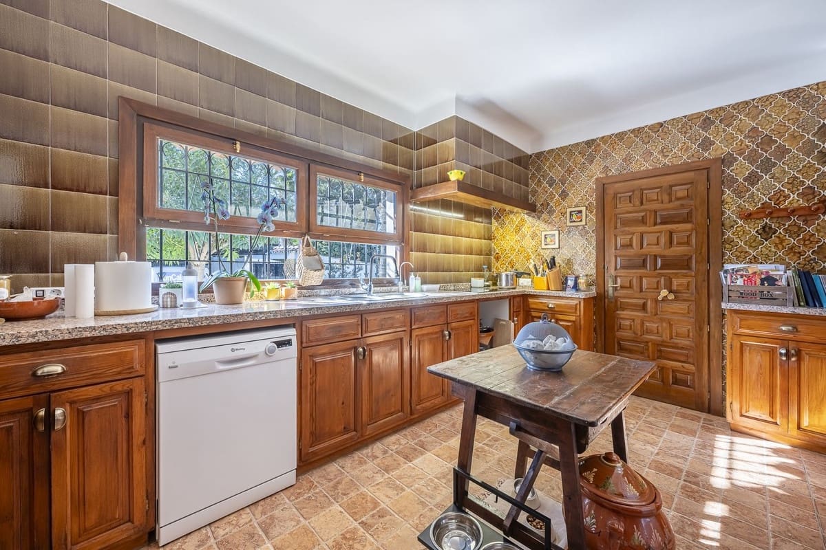 3 camera da letto Villa in vendita in Guadalmina con garage - 1.700.000 € (Rif: 9712122)