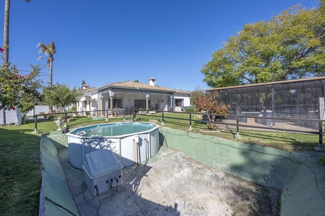 Chalet de 3 habitaciones en Guadalmina Alta, Marbella en venta con garaje - 1.700.000 € (Ref: 9712122)