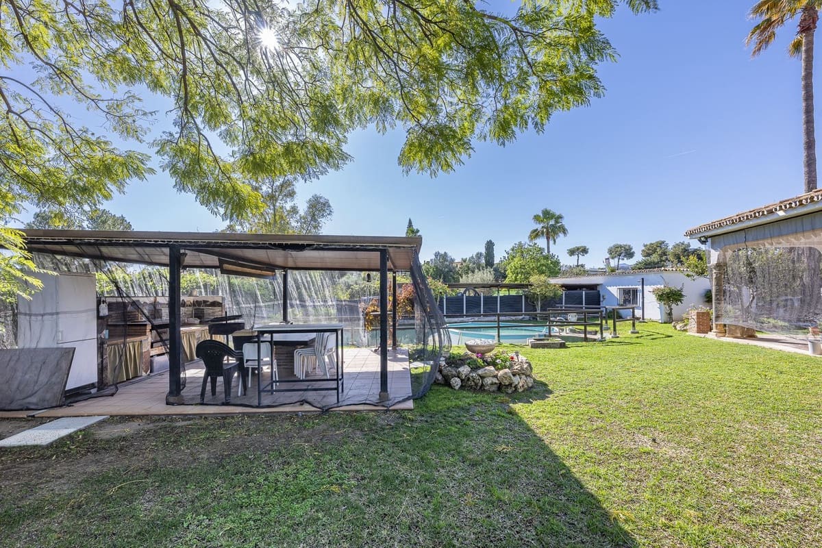 3 camera da letto Villa in vendita in Guadalmina con garage - 1.700.000 € (Rif: 9712122)