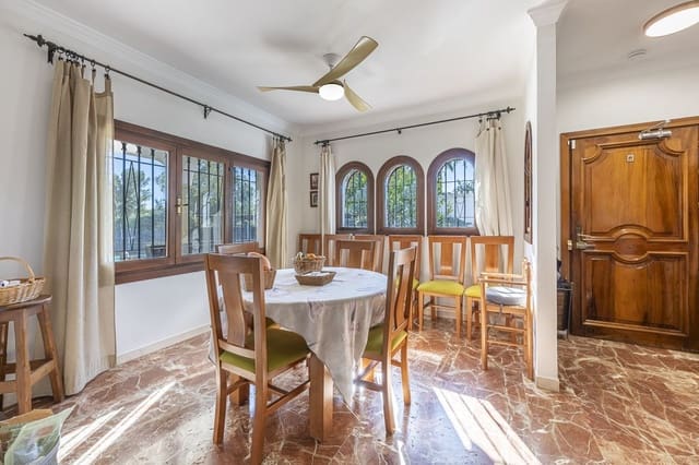 Chalet de 3 habitaciones en Guadalmina Alta, Marbella en venta con garaje - 1.700.000 € (Ref: 9712122)