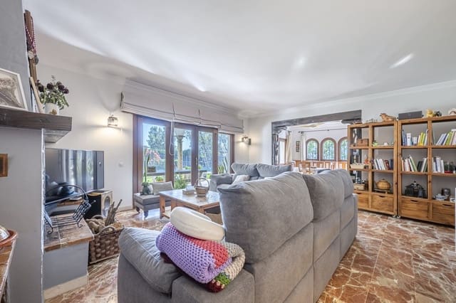 Chalet de 3 habitaciones en Guadalmina Alta, Marbella en venta con garaje - 1.700.000 € (Ref: 9712122)