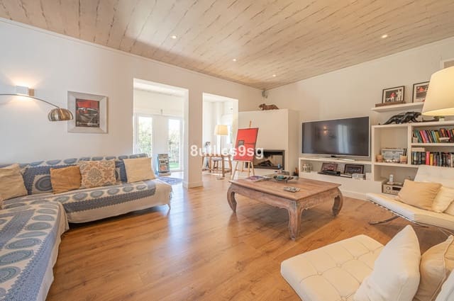 Chalet de 5 habitaciones en La Dama de Noche - La Alzambra, Marbella en venta con piscina - 2.490.000 € (Ref: 9712123)