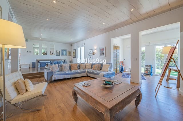 5 soveværelse Villa til salg i La Dama de Noche - La Alzambra, Marbella med swimmingpool - € 2.490.000 (Ref: 9712123)