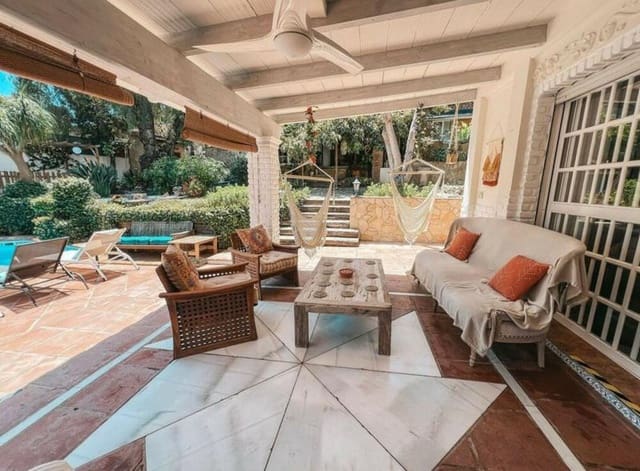 5 makuuhuone Huvila myytävänä paikassa La Dama de Noche - La Alzambra, Marbella mukana uima-altaan - 1 600 000 € (Ref: 9714848)