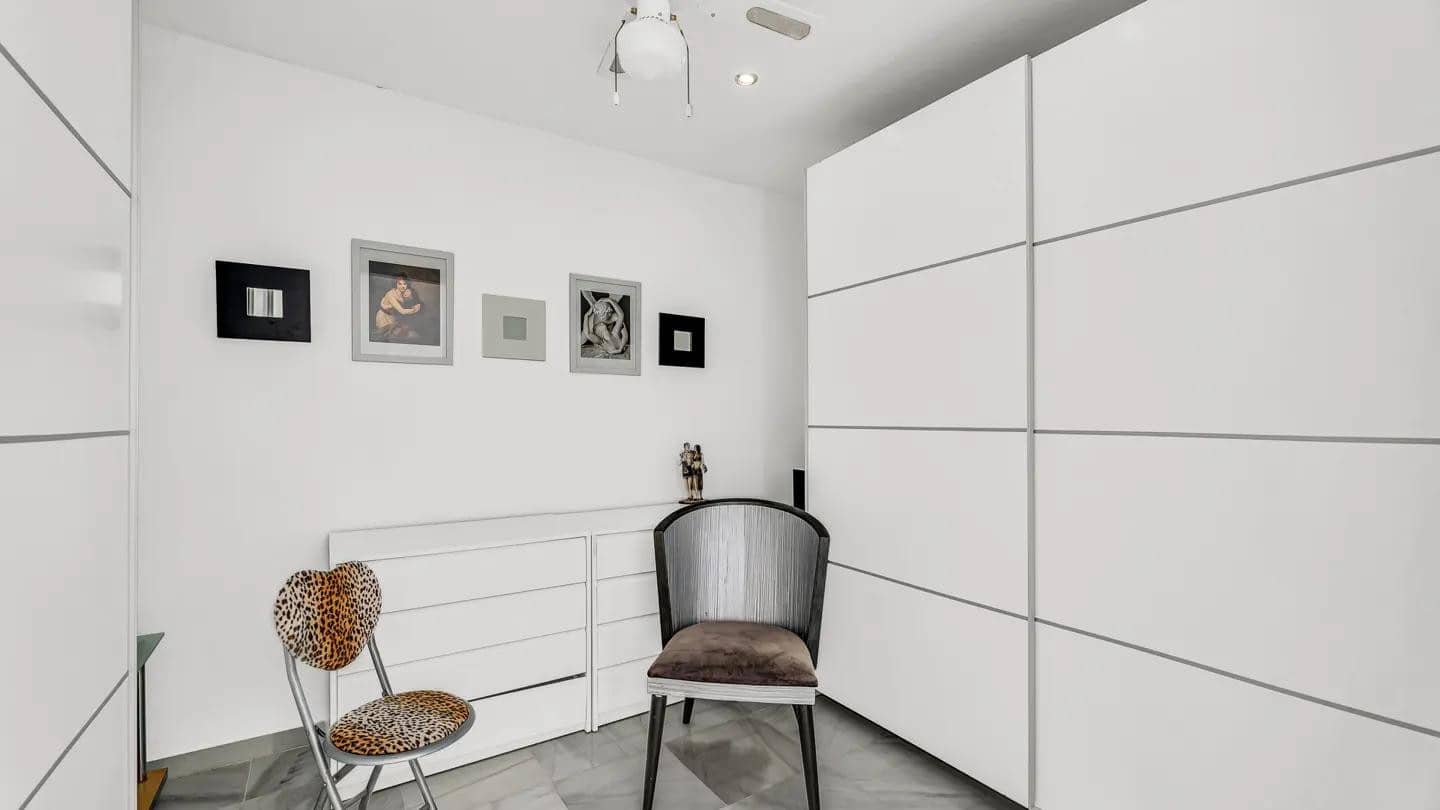 8 makuuhuone Huvila myytävänä paikassa Nueva Andalucia mukana uima-altaan - 2 250 000 € (Ref: 9714850)