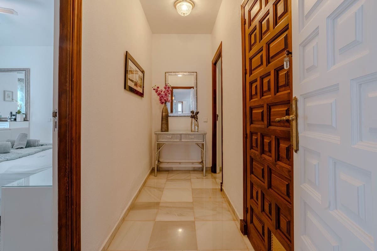 4 chambre Villa/Maison à vendre à El Paraiso avec piscine - 1 600 000 € (Ref: 9714853)