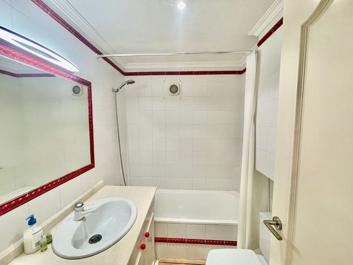 5 Zimmer Villa zu verkaufen in Sotogrande mit Pool Garage - 1.600.000 € (Ref: 9714854)